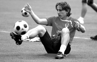 英超-多尔古破门 曼联1-0胜纽卡暂升积分榜第五