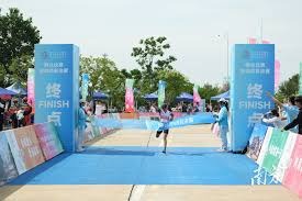 亚历山大26分 雷霆客场2分险胜快船完成赛季四杀